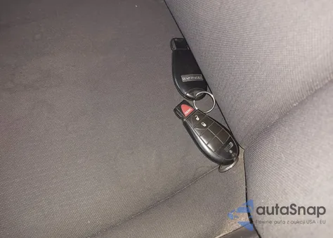 2010 Dodge Journey Sxt z USA, uszkodzony, nr VIN 3D4PH5FV6AT211430